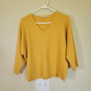 Villa Milano womens med Yellow gold V Neck Knit Lightweight Sweater rayon blend